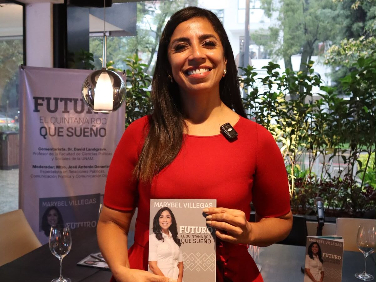 Marybel Villegas presenta su libro Futuro, el Quintana Roo que sueño