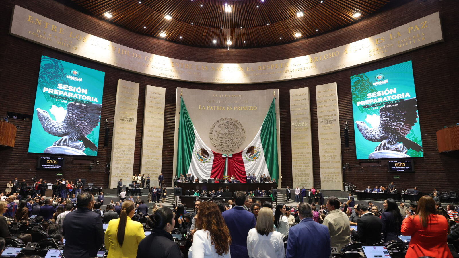 Salón de sesiones de la Cámara de Diputados durante la Sesión Preparatoria de la LXVI Legislatura