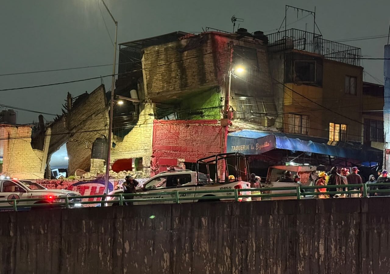 Daños en la taquería La Bajadita tras explosión en Minas de Cristo, Álvaro Obregón
